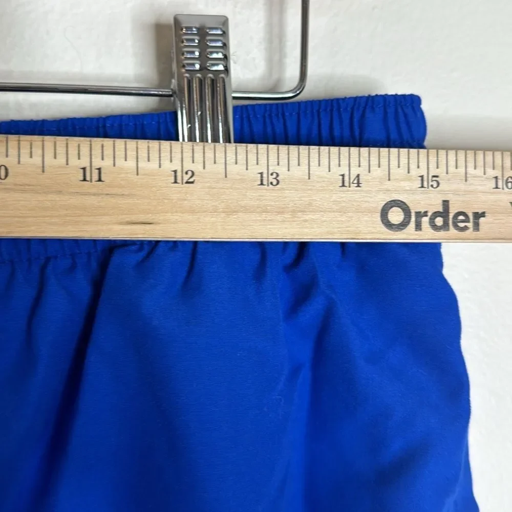 Nike swoosh Men's athletic wear Shorts Blue casual Size XL‎
